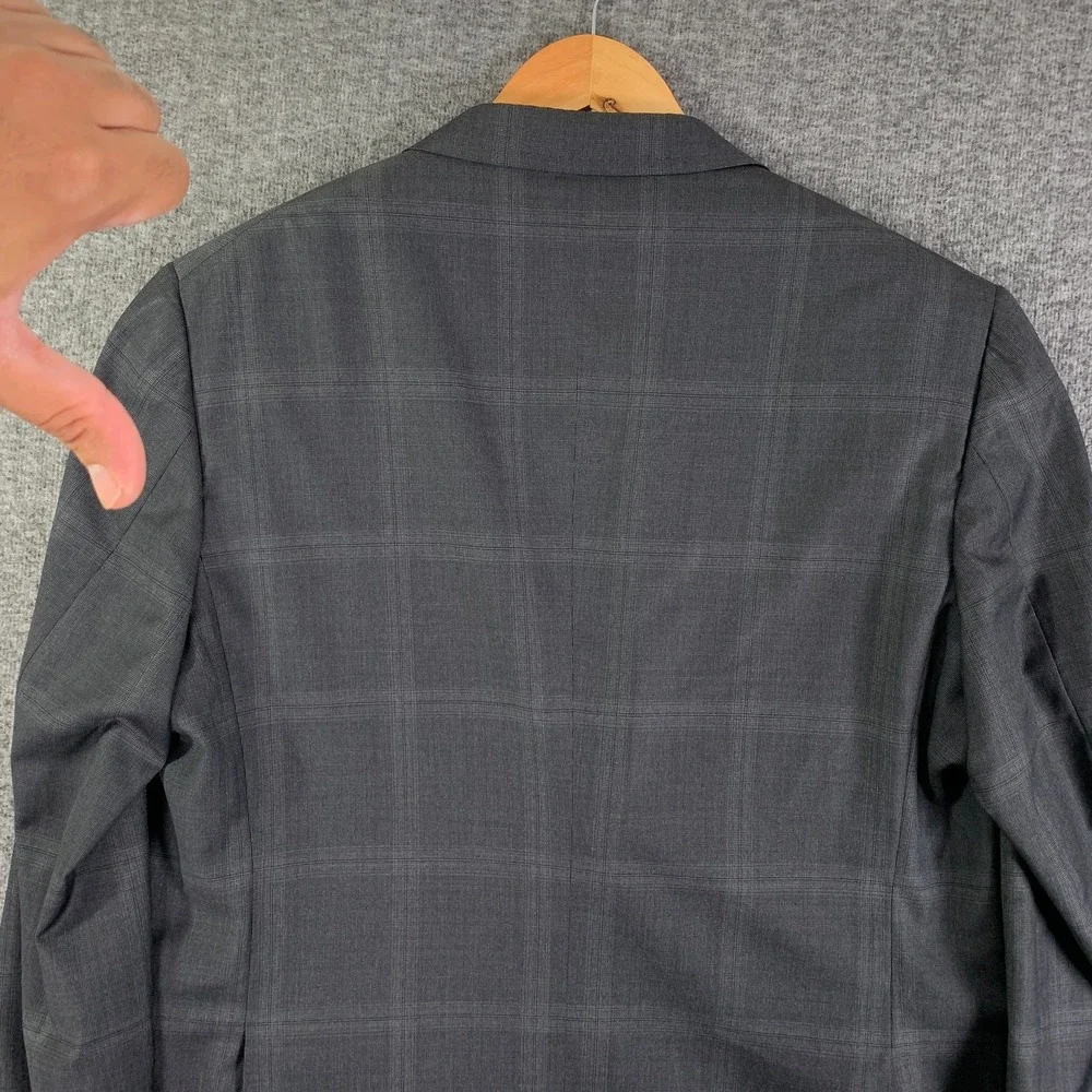 Isaia pre owned
